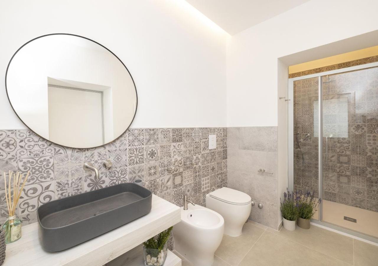ヴィエステCoppa Carrubo Residenzaアパートメント エクステリア 写真